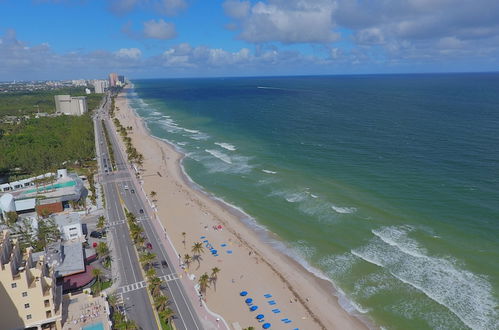 Photo 30 - Beachfront Condo With Large Balcony