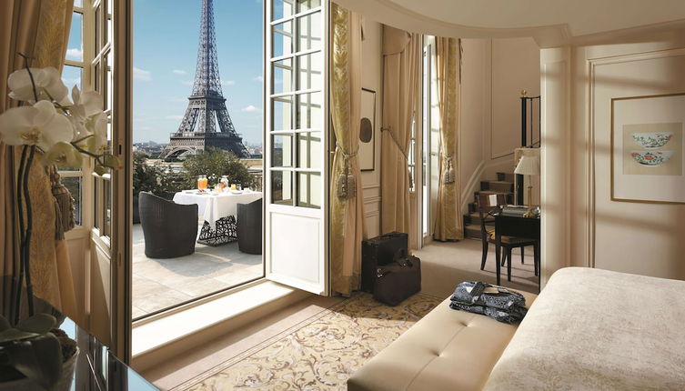 Photo 1 - Shangri-La Paris