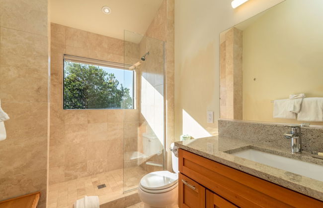 The Sixpence Beach Access Hot Tub - Photo 17
