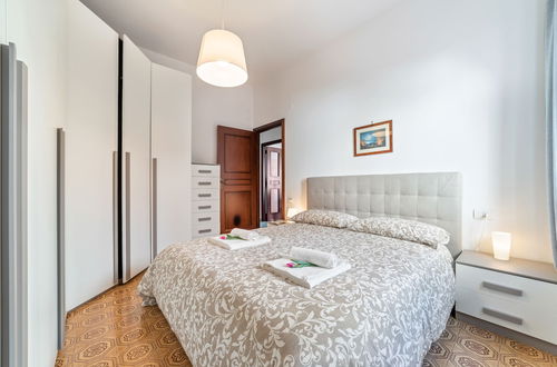 Photo 4 - Vietri sul Mare Roomy Flat with Parking