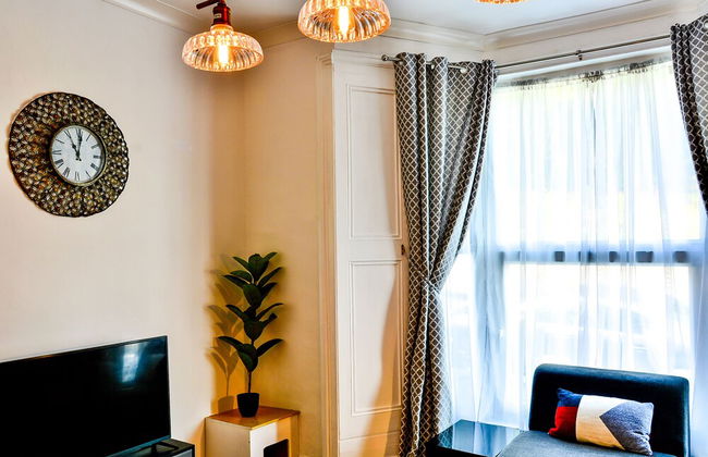 Captivating 3-bed House in Swansea Town Center - Foto 17