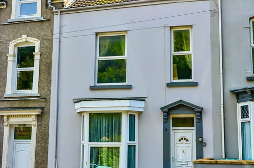 Photo 24 - Captivating 3-bed House in Swansea Town Center