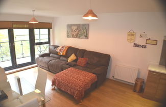 Foto 1 - 360 Serviced Accommodations - Brentwood 2 Bedroom Executive Apartment With Secure Parking