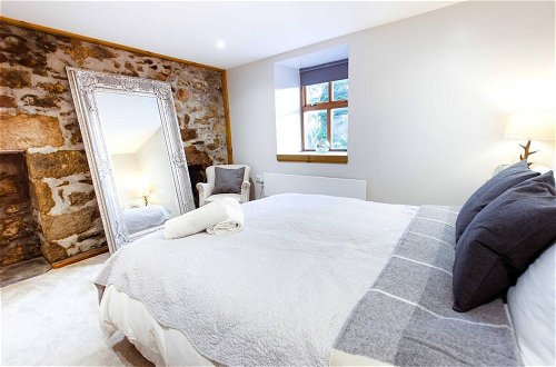 Foto 9 - Windyheads Luxury Cottage - 5 Bed 2 Bath