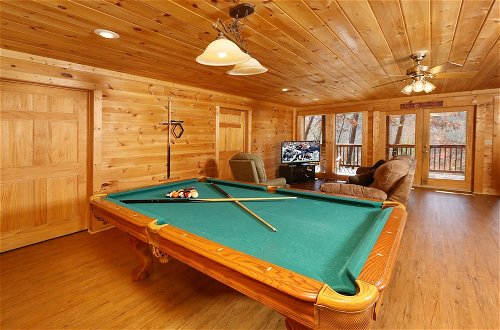 Foto 39 - Big Pine Lodge - Six Bedroom Cabin