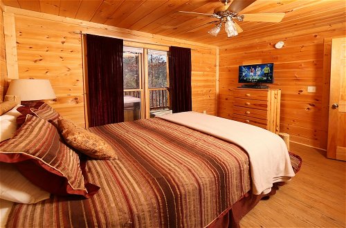 Foto 6 - Big Pine Lodge - Six Bedroom Cabin