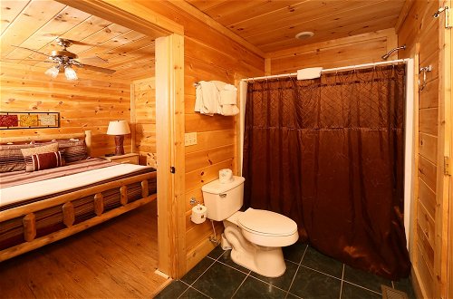 Foto 31 - Big Pine Lodge - Six Bedroom Cabin