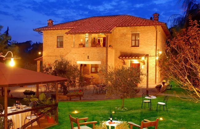 La Contea - Photo 1