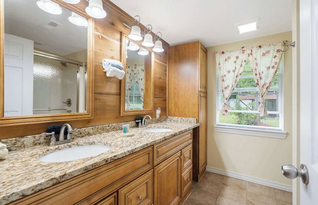 The Cozy Cottage Getaway - Private Pool & Hot Tub - Foto 15