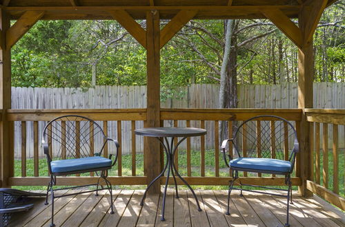 Photo 17 - The Cozy Cottage Getaway - Private Pool & Hot Tub