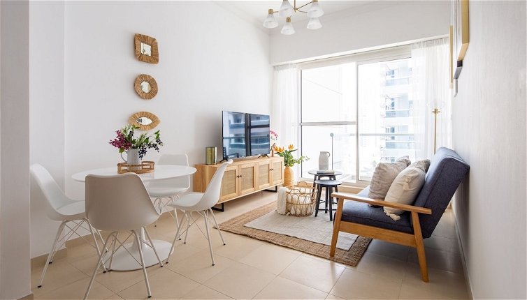 Photo 1 - Dazzling & Picturesque 1BR Apartment In Business Bay