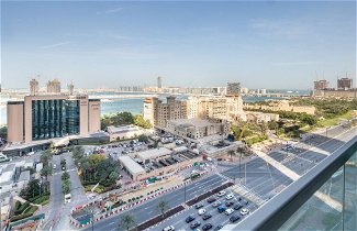 Photo 2 - Premium & Cozy 1BR Apartment in Dubai Marina
