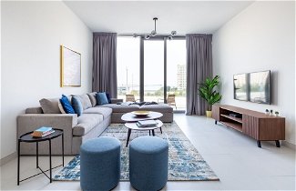 Photo 1 - Stylish 2BR Apartment by the Beach - The Palm Jumeirah