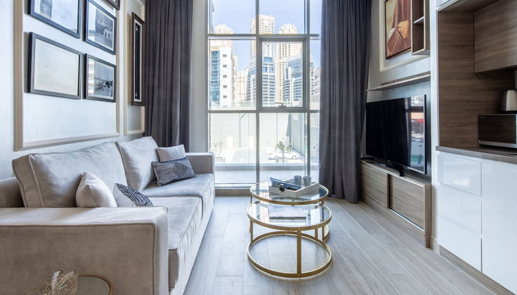 Photo 1 - Modern Arabian Themed 1BR Apartment in Dubai Marina