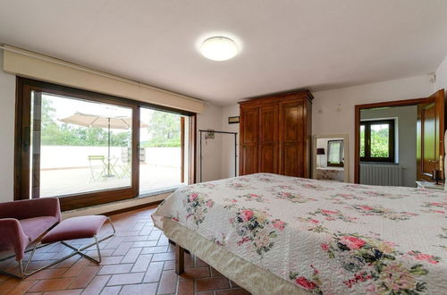 Photo 10 - Golf Villa Cascina Cordona 1671 With Pool