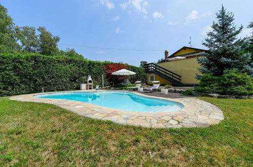 Foto 16 - Golf Villa Cascina Cordona 1671 With Pool