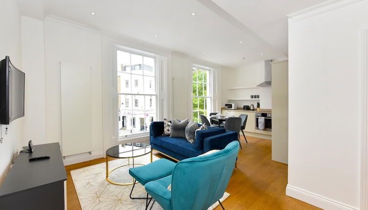 Photo 1 - Stunning Sloane Square 2 Bed 2 5 Bath 2 5 Million