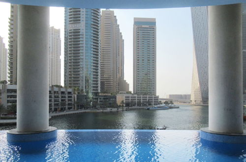 Foto 2 - Modern + Premium 2BR With Full Dubai Marina Views
