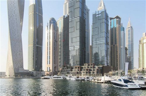 Photo 11 - Modern + Premium 2BR With Full Dubai Marina Views