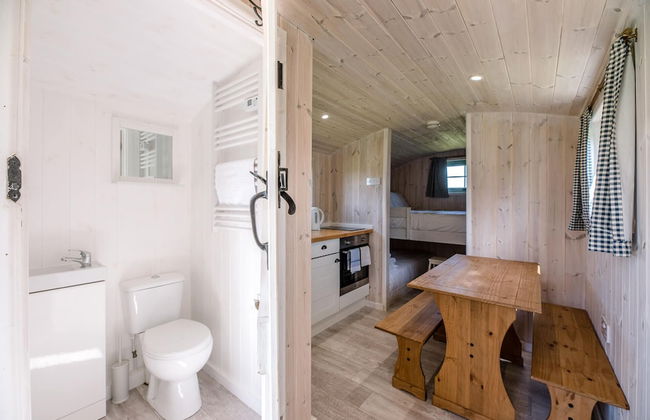 Honeysuckle Farm Hut 3 - Suffolk Farm Holidays - Foto 6