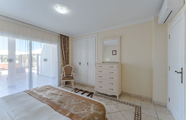Flamingo Suites Boutique Hotel - Foto 18