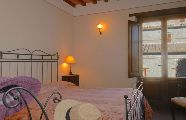 Apartment in Cortona With Pool and Hill Views - Photo 2