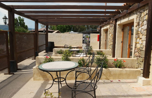 El Rancho - Foto 33
