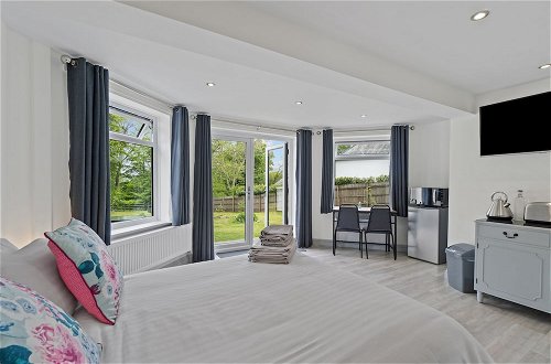 Foto 7 - Stunning, Contemporary 1 Bedroom En-suite Annexe