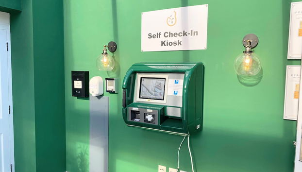 Check-in e check-out automático