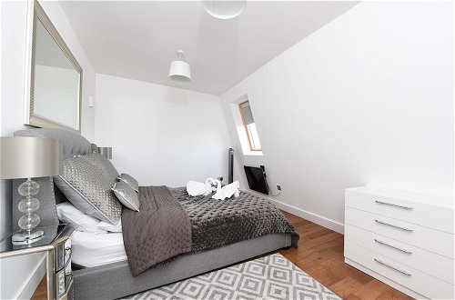 Foto 4 - Modern & Spacious 2 Bed Apartment at Clapham Junction