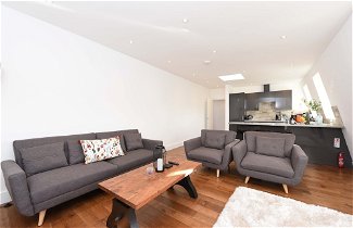 Foto 1 - Modern & Spacious 2 Bed Apartment at Clapham Junction