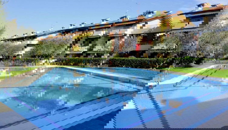 Foto 1 - Tasteful Holiday Home in Sirmione With Pool