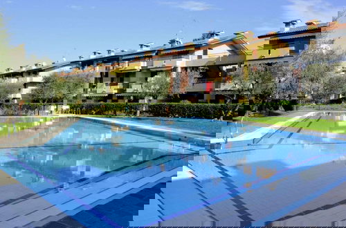 Foto 1 - Tasteful Holiday Home in Sirmione With Pool