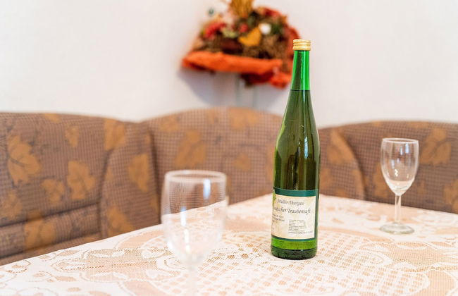 Home for 5 Persons in 1350 Year Old Mosel Town - Foto 25