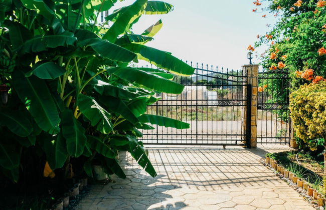 Beautiful Village Bungalow - Photo 32