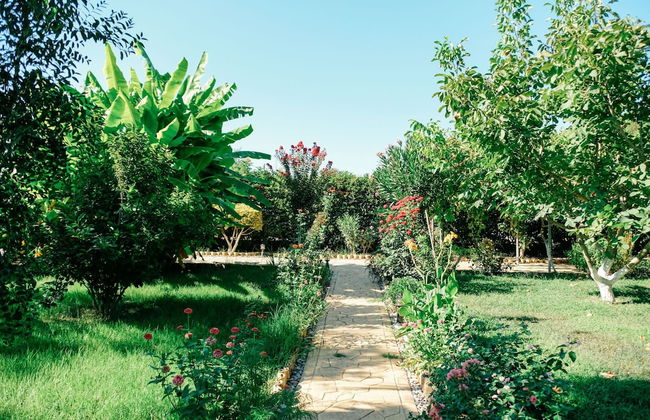 Beautiful Village Bungalow - Photo 38