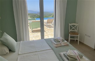 Photo 2 - Luxurious Villa in Kamaria Peloponnese