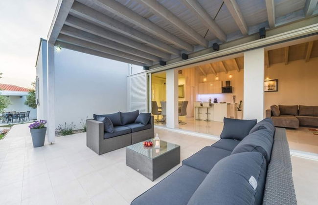 Villa in Debeljak With Pool Near the Sea - Foto 15