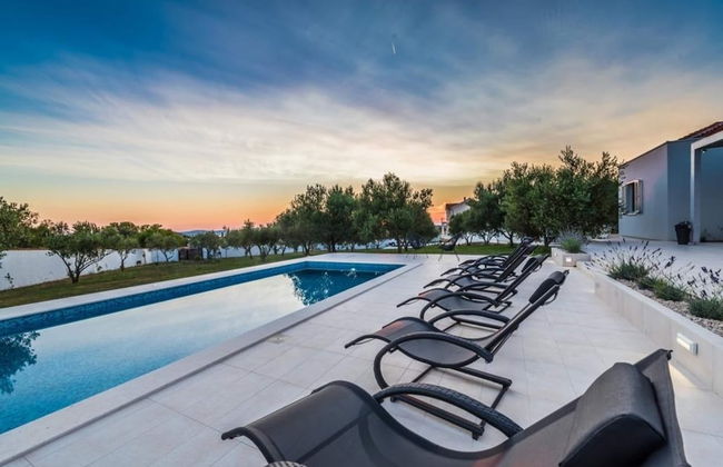 Villa in Debeljak With Pool Near the Sea - Foto 34
