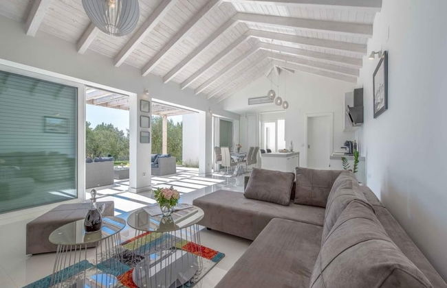 Villa in Debeljak With Pool Near the Sea - Foto 13
