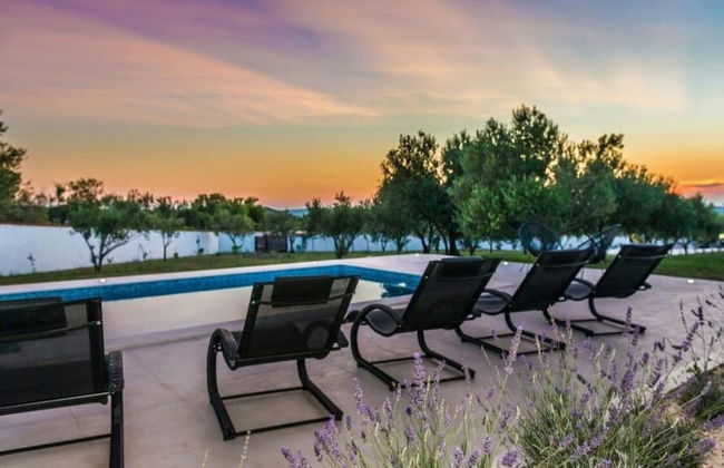 Villa in Debeljak With Pool Near the Sea - Foto 32