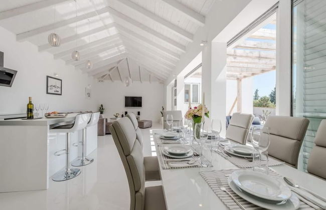 Villa in Debeljak With Pool Near the Sea - Foto 22
