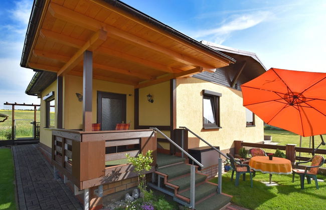 Cozy Holiday Home in Großbreitenbach near Schwarza Valley - Foto 12