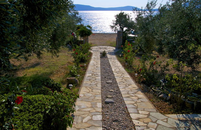 Flower Houses - Photo 26