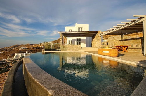 Photo 39 - Cloud Nine Ftelia Villa Mykonos