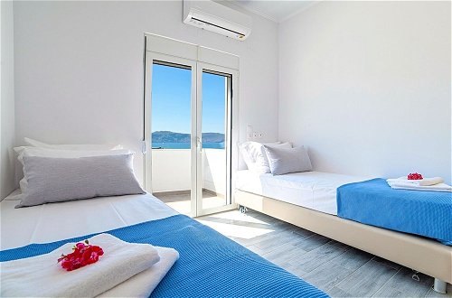 Foto 5 - New Beautiful Villa With Private Pool at Coastal Area Just Outside Rethymno, NW