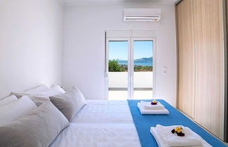 Foto 3 - New Beautiful Villa With Private Pool at Coastal Area Just Outside Rethymno, NW