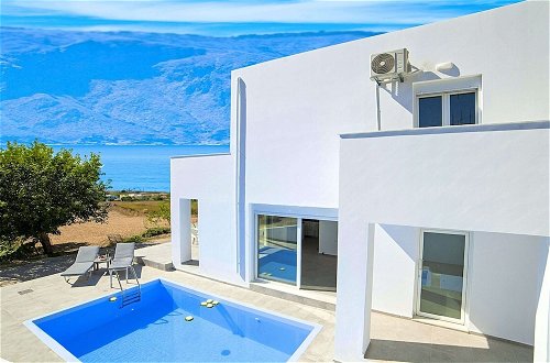 Foto 16 - New Beautiful Villa With Private Pool at Coastal Area Just Outside Rethymno, NW