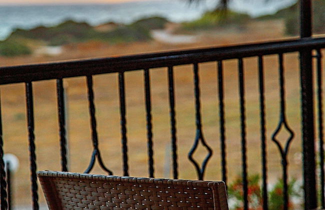 Romanos Beach Villas - Foto 9