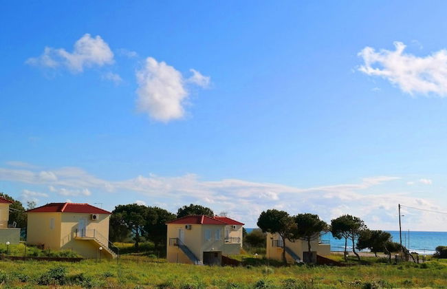 Romanos Beach Villas - Foto 56